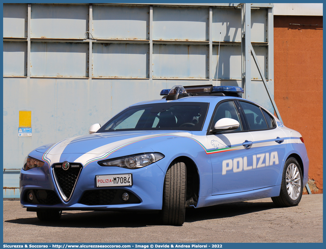 Polizia M7084
Polizia di Stato
Squadra Volante
Alfa Romeo Nuova Giulia
Parole chiave: PS;P.S.;Polizia;di;Stato;Pubblica;Sicurezza;Squadra;Volante;Alfa;Romeo;Nuova;Giulia