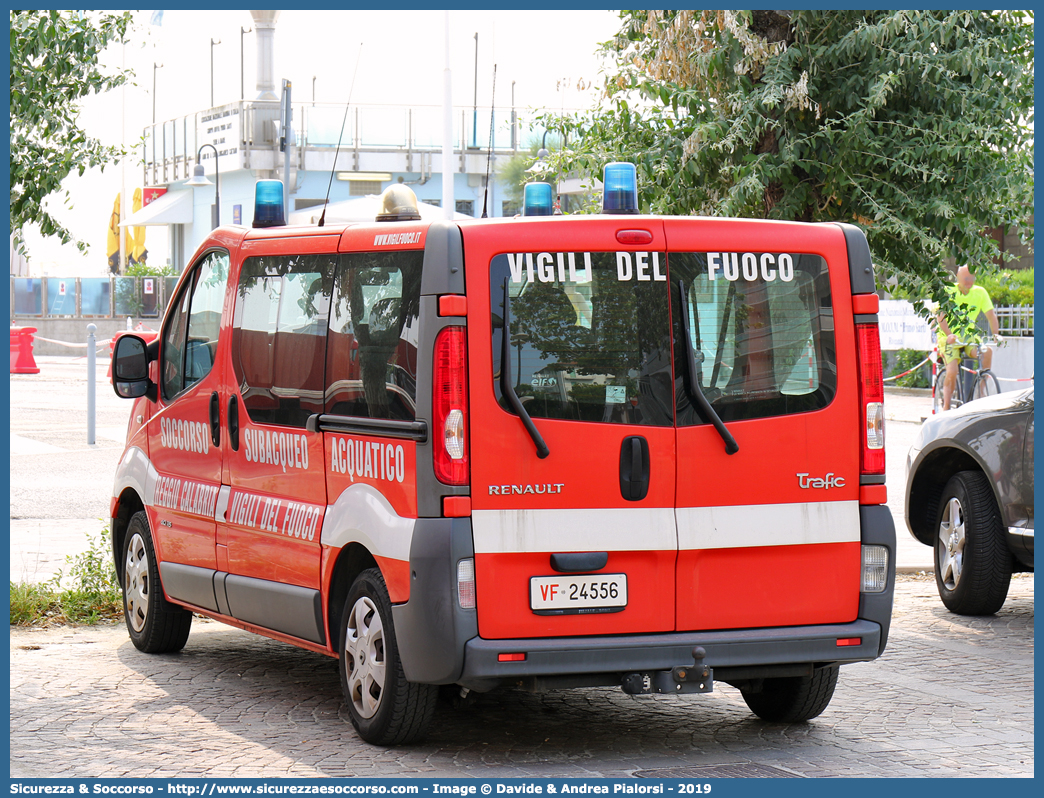 VF 24556
Corpo Nazionale Vigili del Fuoco
Nucleo Soccorso Subacqueo e Acquatico
Renault Trafic III serie
Parole chiave: VVF;V.V.F.;Corpo;Nazionale;Vigili;del;Fuoco;Renault;Trafic;NSSA;N.S.S.A.;Soccorso;Subacqueo;Acquatico;Sommozzatori;Subacquei