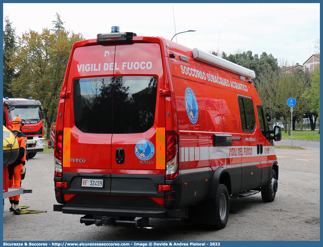 VF 32459
Corpo Nazionale Vigili del Fuoco
Nucleo Soccorso Subacqueo e Acquatico
Iveco Daily 70-170 VI serie restyling
Allestitore DiviTec S.r.l.
Parole chiave: Corpo;Nazionale;Vigili del Fuoco;Vigili;Fuoco;Iveco;Daily;70-170;70 - 170;NSSA;N.S.S.A.;Soccorso;Subacqueo;Acquatico;Sommozzatori;Subacquei