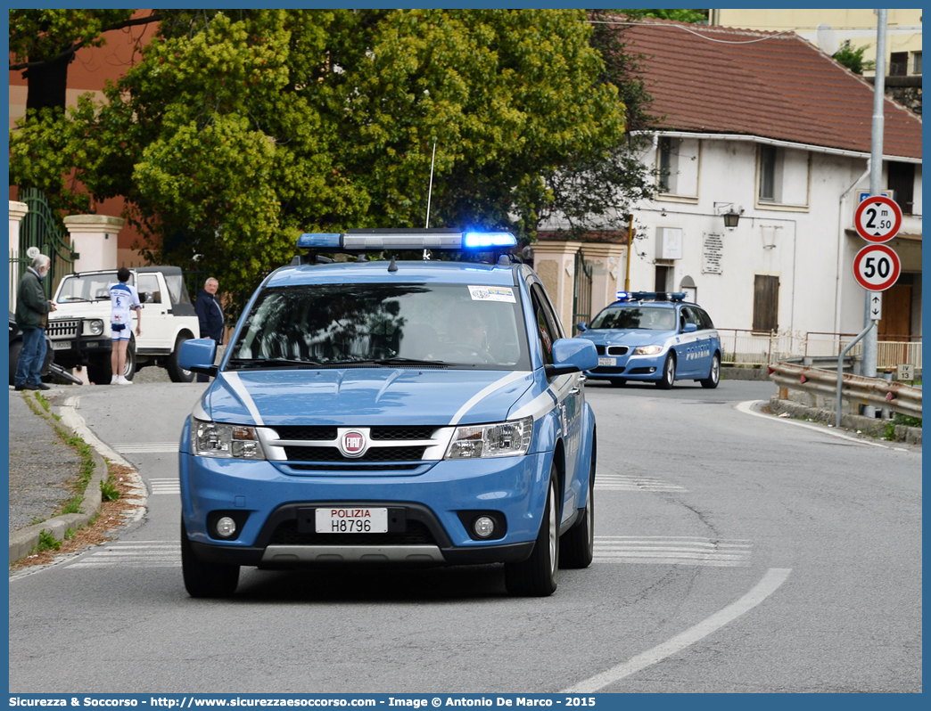 Polizia H8796
Polizia di Stato
Polizia Stradale
Fiat Freemont
Parole chiave: PS;P.S.;Polizia;di;Stato;Pubblica;Sicurezza;Stradale;Fiat;Freemont;H8796