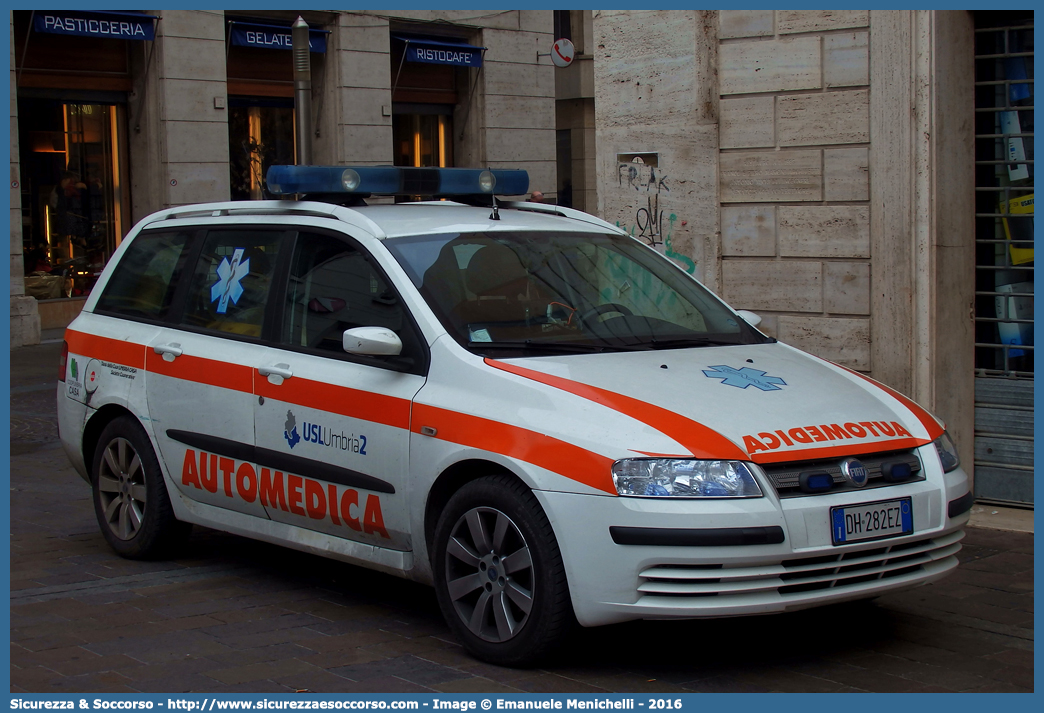 -
118 Umbria Soccorso
Azienda USL Umbria 2
Fiat Stilo Multiwagon
Allestitore Bollanti S.r.l.
(II variante)
Parole chiave: 118;Umbria;Soccorso;Terni;Automedica;Fiat;Stilo;Multiwagon;Bollanti