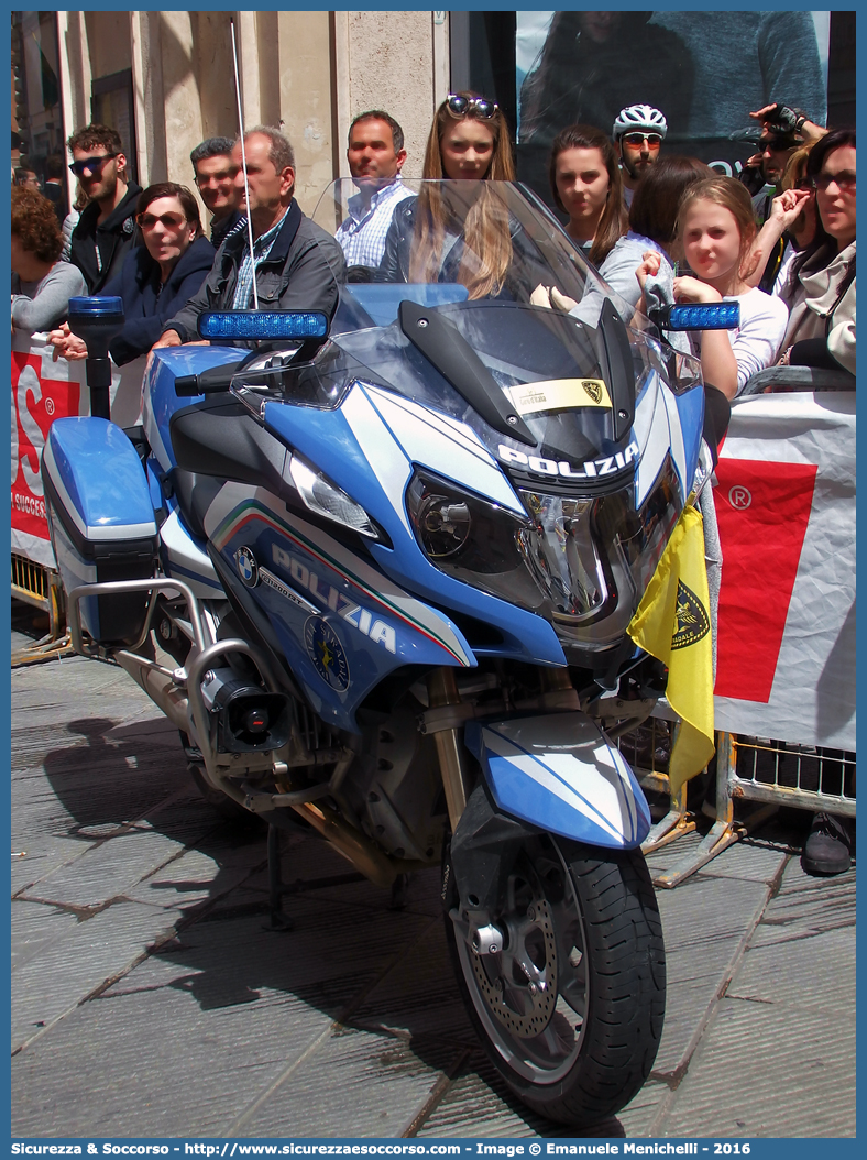 Polizia G2663
Polizia di Stato
Polizia Stradale
Bmw R1200RT III serie
Allestitore Carrozzeria Marazzi S.r.l.
Parole chiave: PS;P.S.;Polizia;di;Stato;Stradale;BMW;R1200;RT;R;1200;RT;R;RT;Marazzi