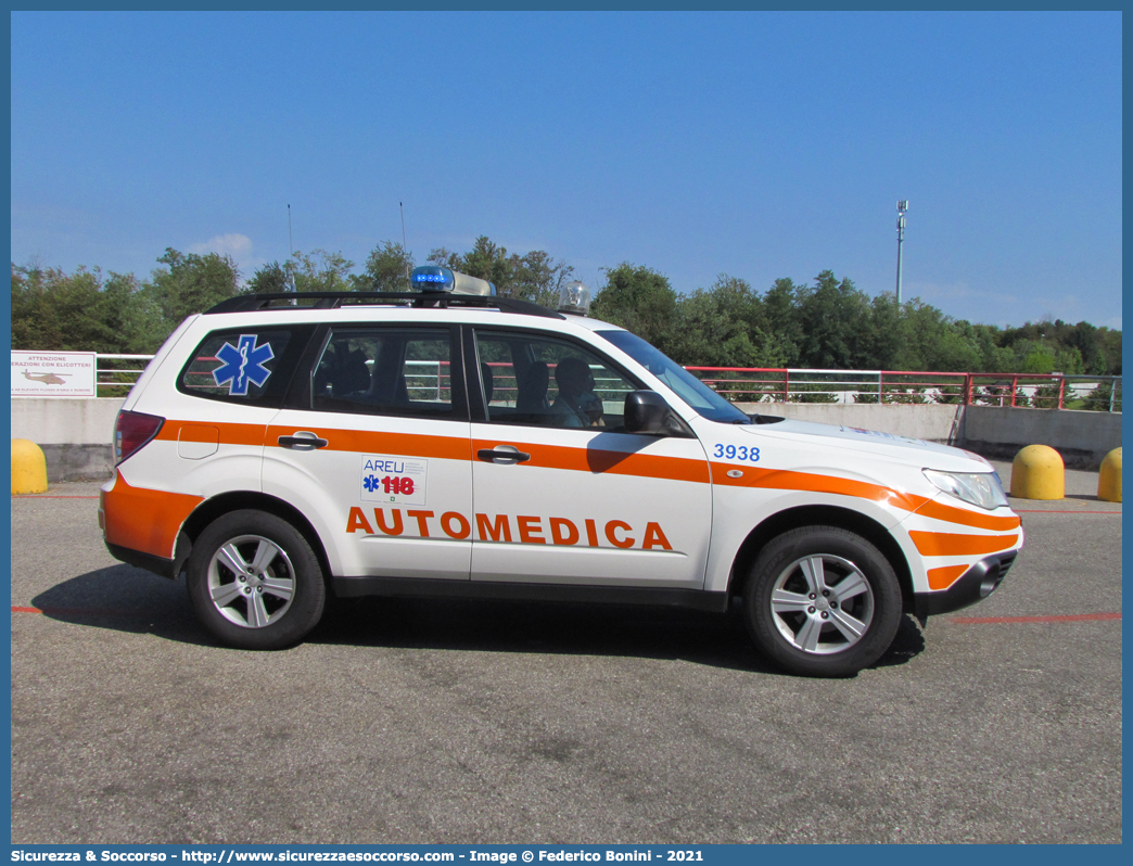 3938
118 Agenzia Regionale Emergenza Urgenza
Regione Lombardia
Subaru Forester V serie
Allestitore Bertazzoni S.r.l.
Parole chiave: 118;AREU;A.R.E.U.;S.S.U.Em.;SSUEm;Lombardia;Automedica;Subaru;Forester;Bertazzoni