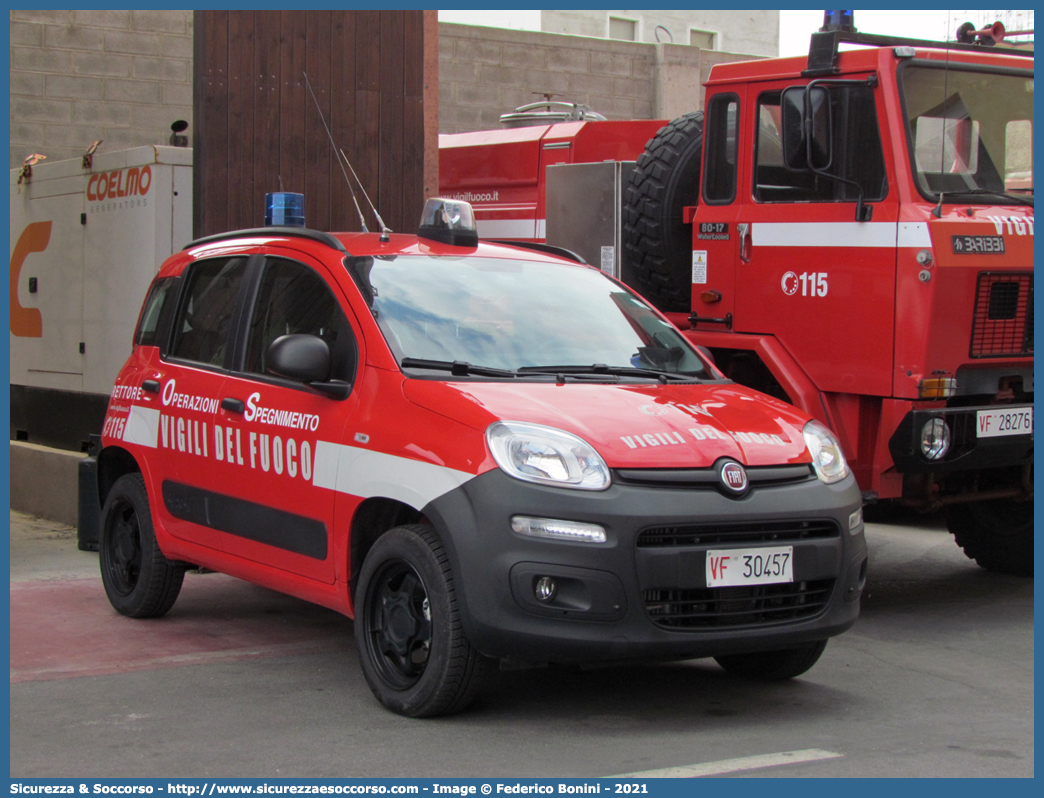 VF 30457
Corpo Nazionale Vigili del Fuoco
Direttore Operazioni Spegnimento
Fiat Nuova Panda 4x4 II serie restyling
(I fornitura)
Parole chiave: VVF;V.V.F.;Corpo;Nazionale;Vigili;del;Fuoco;Fiat;Nuova;Panda;4x4;DOS;Direttore;Operazioni;Spegnimento