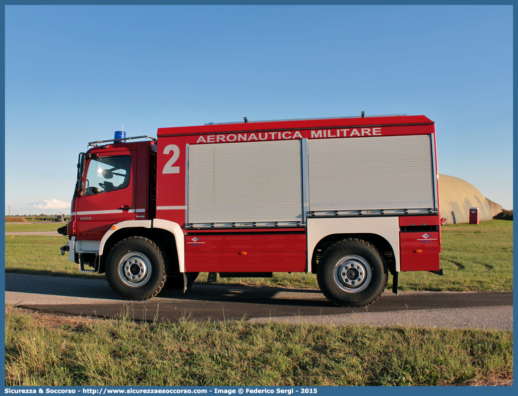 AM CM229
Aeronautica Militare Italiana
Servizio Antincendio
Mercedes Benz Atego 1222 4x4 II serie restyling
Allestitore BAI S.r.l.
Parole chiave: A.M.I.;AMI;Aeronautica;Militare;Italiana;Servizio;Antincendio;Mercedes;Benz;Atego;1222;4x4;BAI