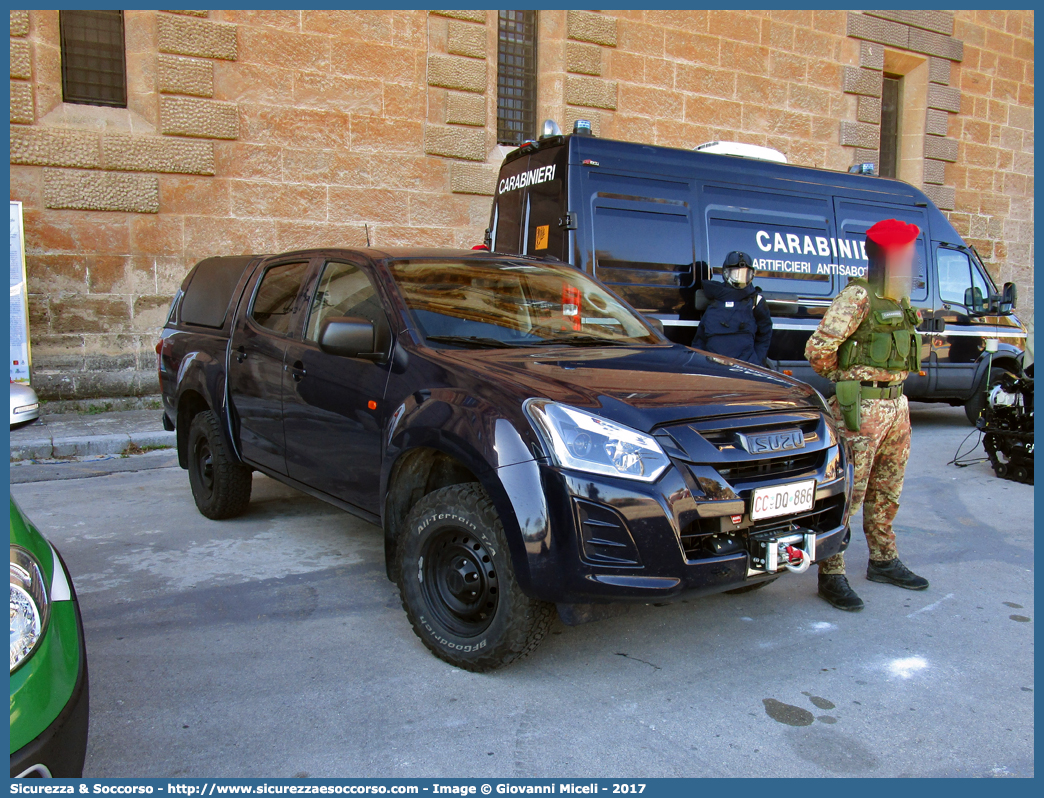 CC DQ886
Arma dei Carabinieri
Squadrone Eliportato Carabinieri Cacciatori "Sicilia"
Isuzu D-Max II serie restyling
Allestitore Maritan S.r.l.
Parole chiave: CC;C.C.;Arma;dei;Carabinieri;Squadrone;Eliportato;Cacciatori;Sicilia;Isuzu;DMax;D-Max;D Max;Maritan