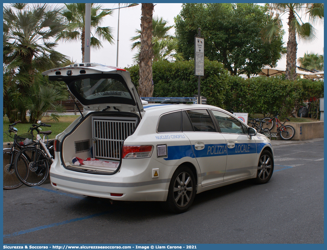 -
Polizia Locale
Comune di Loano
Nucleo Cinofili
Toyota Avensis Station Wagon III serie
Allestitore Ciabilli S.r.l.
Parole chiave: Polizia;Locale;Municipale;Loano;Nucleo;Cinofili;Toyota;Avensis;Ciabilli