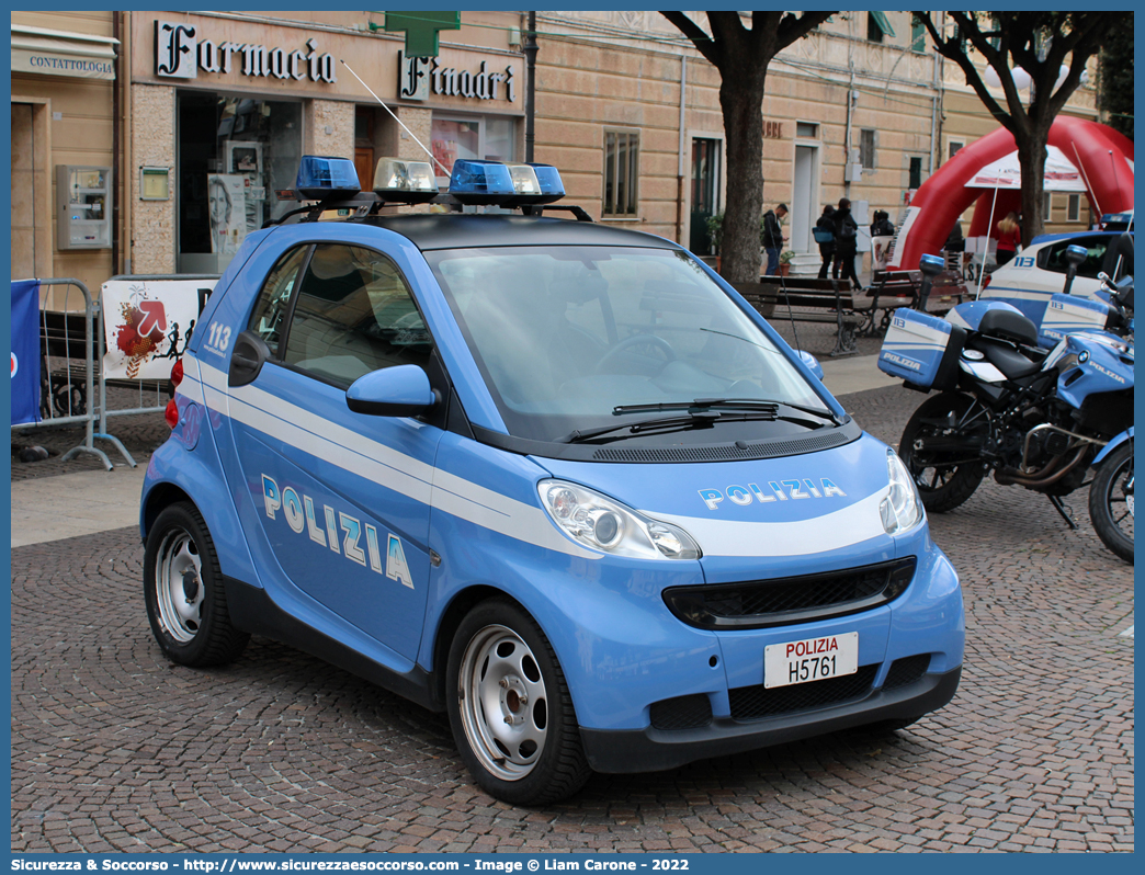 Polizia H5761
Polizia di Stato
Smart ForTwo II serie
Allestitore Focaccia Group S.r.l.
Parole chiave: PS;P.S.;Polizia;Stato;Pubblica;Sicurezza;Focaccia;Smart;ForTwo;For Two