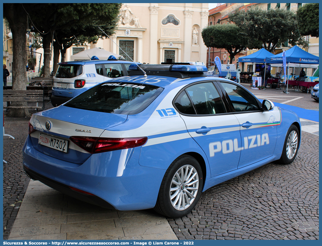 Polizia M7302
Polizia di Stato
Squadra Volante
Alfa Romeo Nuova Giulia
Parole chiave: PS;P.S.;Polizia;di;Stato;Pubblica;Sicurezza;Squadra;Volante;Alfa;Romeo;Nuova;Giulia