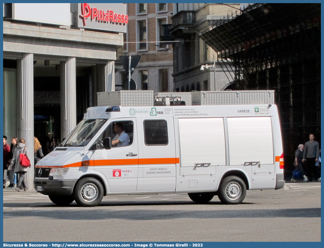 -
118 Agenzia Regionale Emergenza Urgenza
Regione Lombardia
Mercedes Benz Sprinter I serie
Allestitore A.Ci.Emme. S.a.s.
Parole chiave: 118;AREU;A.R.E.U.;S.S.U.Em.;SSUEm;Lombardia;Mercedes Benz;Sprinter;USGE;U.S.G.E.;Grandi Emergenze;Maxiemergenza;Maxiemergenze;Maxi Emergenza;Maxi Emergenze