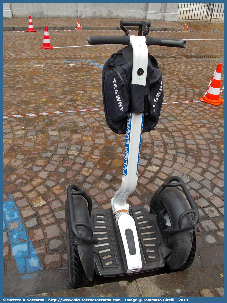 -
Polizia Locale
Corpo Intercomunale
Alto Garda e Ledro
Segway I2
Parole chiave: Polizia;Locale;Municipale;Alto Garda;Ledro;Riva del Garda;Arco;Drena;Dro;Nago;Torbole;Tenno;Segway;I2