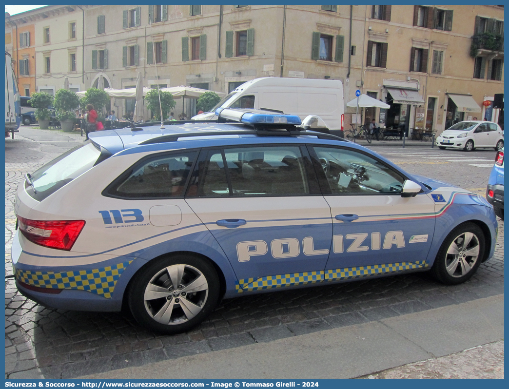 Polizia M7533
Polizia di Stato
Polizia Stradale
Autostrada Bs/Vr/Vi/Pd S.p.A
Skoda Superb Wagon 4x4 III serie restyling
Parole chiave: PS;P.S.;Polizia;di;Stato;Stradale;Autostrada;Autostradale;Skoda;Superb;Station;Wagon;SW;S.W.