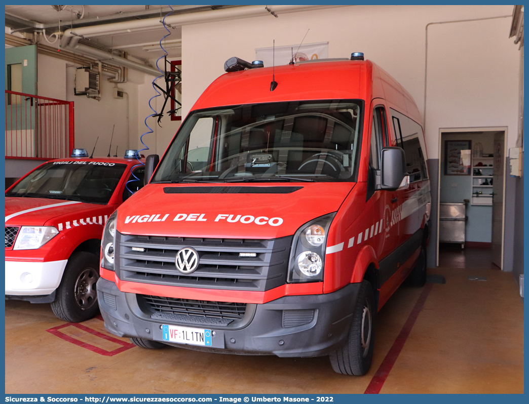 VF 1L1TN
Corpo Vigili del Fuoco Volontari Riva del Garda
Volkswagen Crafter
(variante)
Parole chiave: VF;V.F.;Vigili del Fuoco;Vigili;Fuoco;Volontari;Riva del Garda;Volkswagen;Crafter