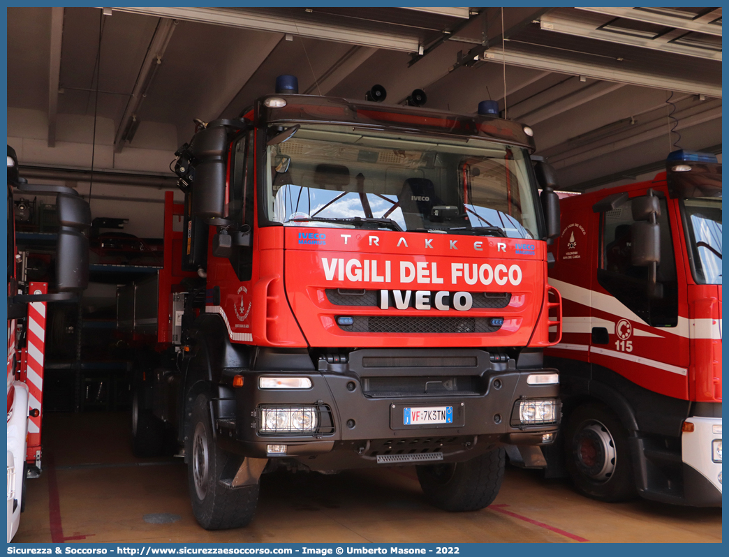 VF 7K3TN
Corpo Vigili del Fuoco Volontari Riva del Garda
Iveco Trakker 4x4 II serie

Parole chiave: VF;V.F.;Vigili del Fuoco;Vigili;Fuoco;Volontari;Riva del Garda;Iveco;Trakker