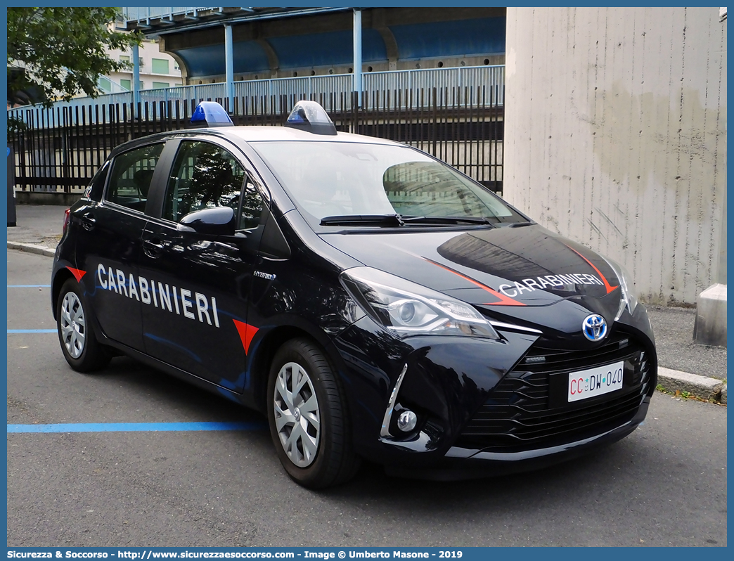 CC DW040
Arma dei Carabinieri
Toyota Yaris Hybrid IV serie
Allestitore Focaccia Group S.r.l.
Parole chiave: CC;C.C.;Arma;dei;Carabinieri;Toyota;Yaris;Focaccia