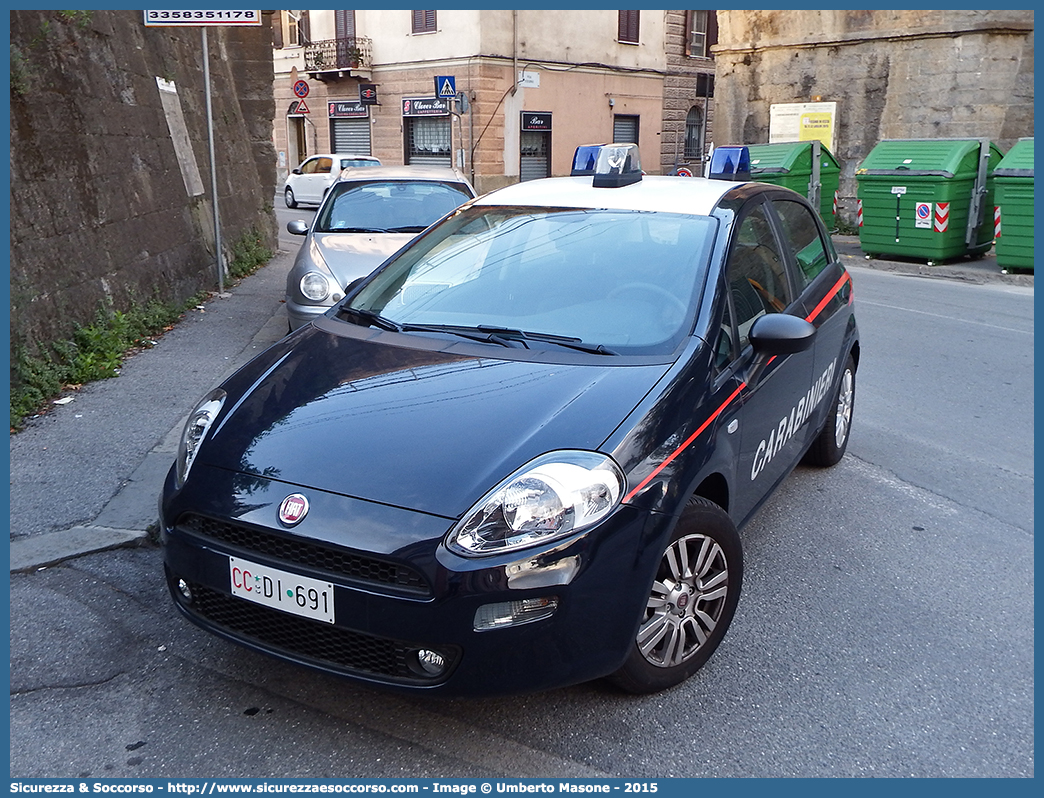 CC DI691
Arma dei Carabinieri
Fiat Punto IV serie
(I fornitura)
Parole chiave: CC;C.C.;Arma;Carabinieri;Fiat;Punto