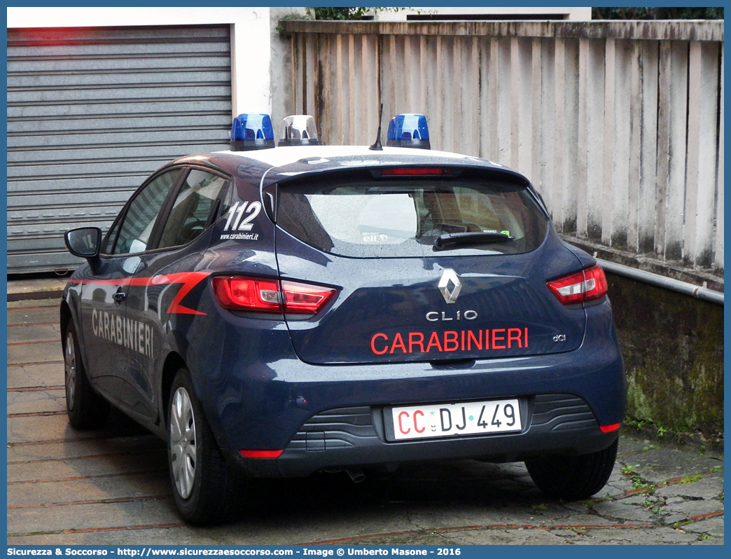 CC DJ449
Arma dei Carabinieri
Renault Clio VI serie
Allestitore Focaccia Group S.r.l.
Parole chiave: CC;C.C.;Arma;dei;Carabinieri;Nucleo;Radiomobile;Radio;Mobile;Pattuglia;Pattuglie;Mobile;Mobili;di;Zona;Focaccia;Renault;Clio