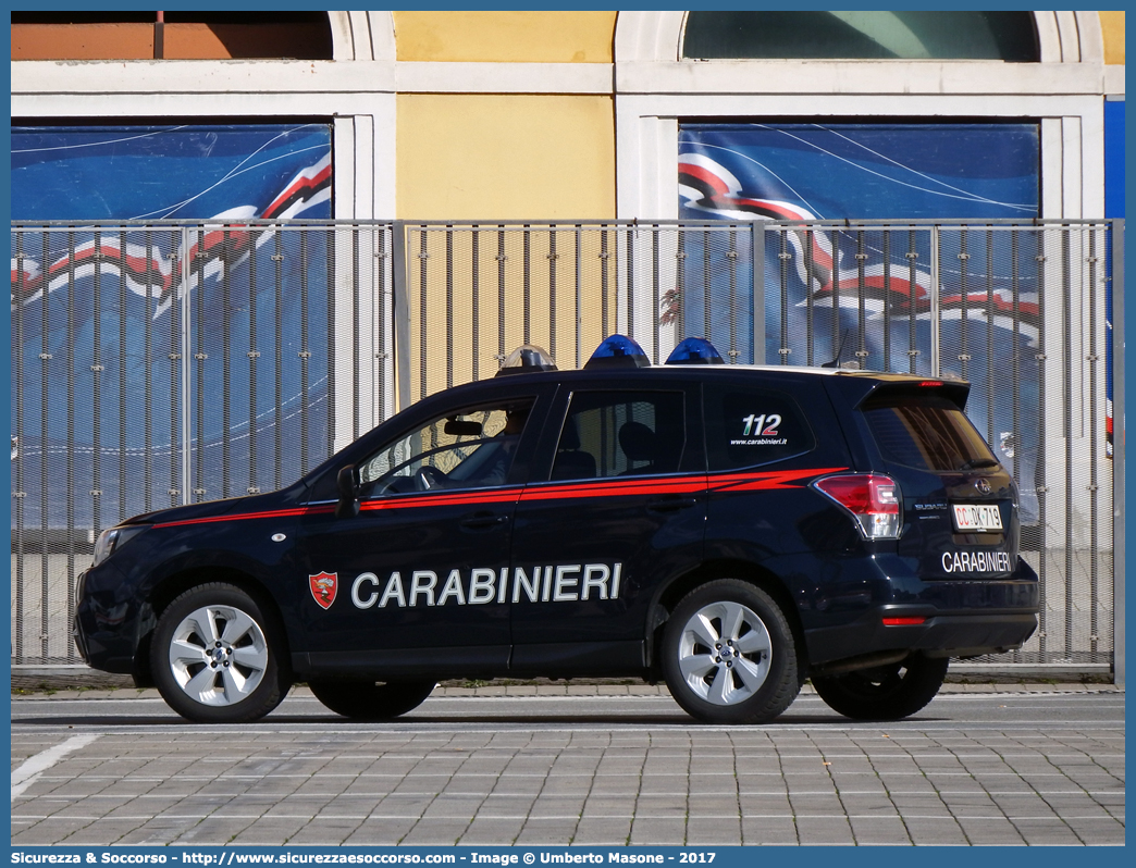 CC DK719
Arma dei Carabinieri
Aliquota di Primo Intervento
Subaru Forester VI serie restyling
Parole chiave: CC;C.C.;Arma;dei;Carabinieri;Nucleo;Radiomobile;Subaru;Forester;API;A.P.I.;Aliquota;Primo;Intervento