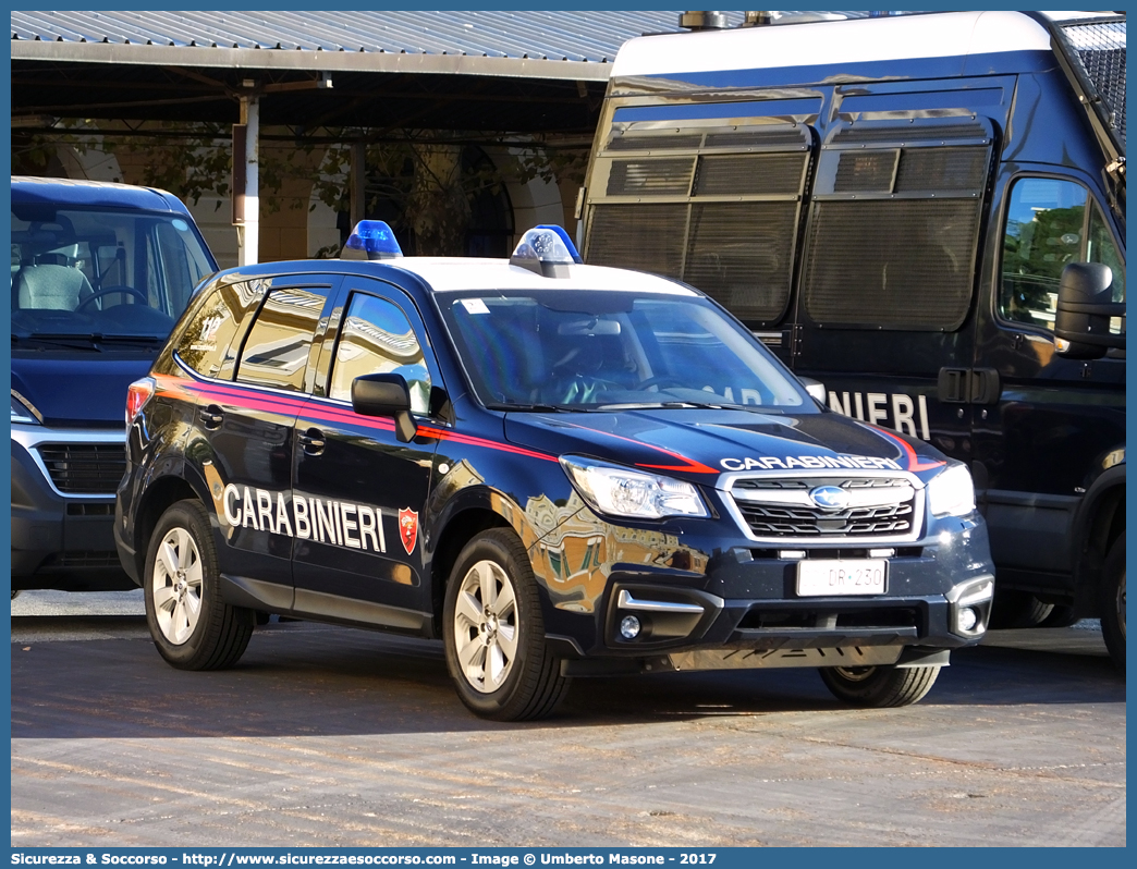 CC DR230
Arma dei Carabinieri
Aliquota di Primo Intervento
Subaru Forester VI serie restyling
Parole chiave: CC;C.C.;Arma;dei;Carabinieri;Nucleo;Radiomobile;Subaru;Forester;API;A.P.I.;Aliquota;Primo;Intervento