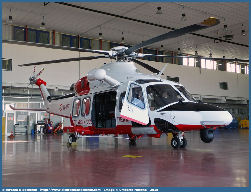 MM81892 / 11-07 "Nemo 07"
Corpo delle Capitanerie di Porto
Guardia Costiera 
Agusta Westland AW139
Parole chiave: CP;C.P.;Guardia;Costiera;Capitaneria;Capitanerie;di;Porto;Agusta;Westland;AW139