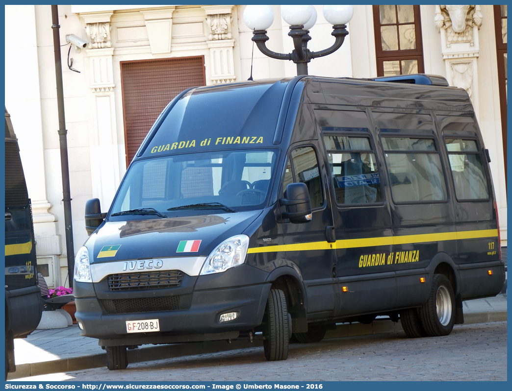 GdiF 208BJ
Guardia di Finanza
Iveco Daily 50C17 IV serie
Parole chiave: GdiF;G.D.F.;GDF;Guardia;di;Finanza;Iveco;Daily;50C17