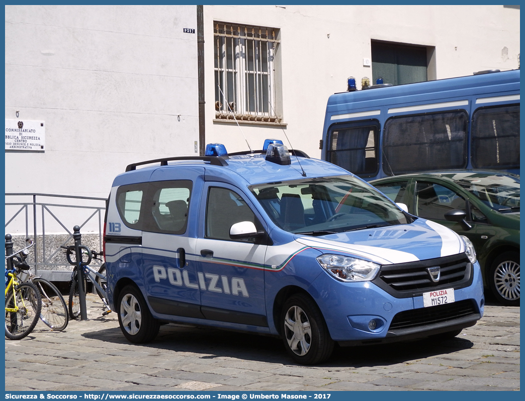 Polizia M1572
Polizia di Stato
Dacia Dokker
Allestitore Focaccia Group S.r.l.
Parole chiave: PS;P.S.;Polizia;di;Stato;Dacia;Dokker;Focaccia