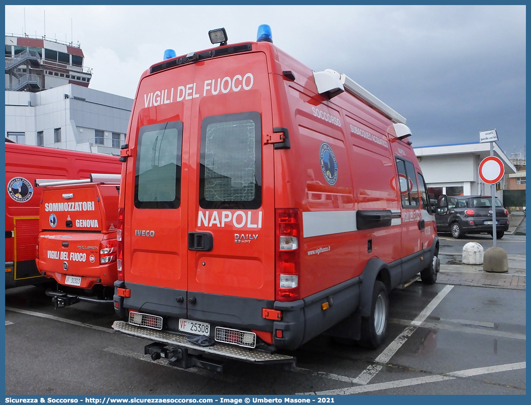 VF 25308
Corpo Nazionale Vigili del Fuoco
Nucleo Soccorso Subacqueo e Acquatico
Iveco Daily 65C18 IV serie
Allestitore Elevox S.r.l.
(variante)
Parole chiave: VVF;V.V.F.;Corpo;Nazionale;Vigili;del;Fuoco;Iveco;Daily;65C18;NSSA;N.S.S.A.;Soccorso;Subacqueo;Acquatico;Sommozzatori;Subacquei;Elevox