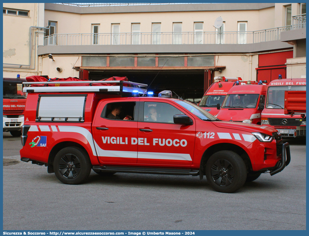 VF 32482
Corpo Nazionale Vigili del Fuoco
Nucleo Speleo Alpino Fluviale
Isuzu D-Max III serie
Parole chiave: Corpo;Nazionale;Vigili del Fuoco;Vigili;Fuoco;Isuzu;D-Max;SAF;S.A.F.;Speleo;Alpino;Fluviale