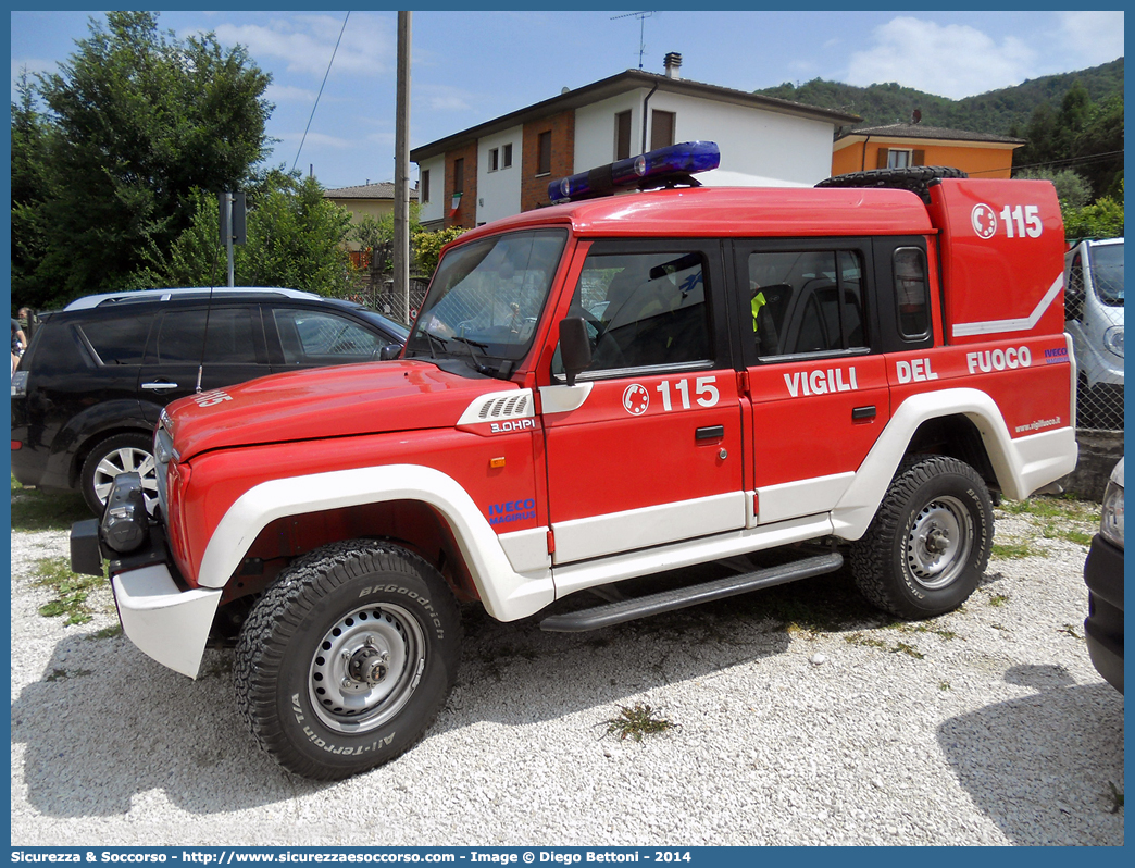 VF 26184
Corpo Nazionale Vigili del Fuoco
Iveco Massif
(variante)
Parole chiave: VVF;V.V.F.;Corpo;Nazionale;Vigili;del;Fuoco;Iveco;Massif