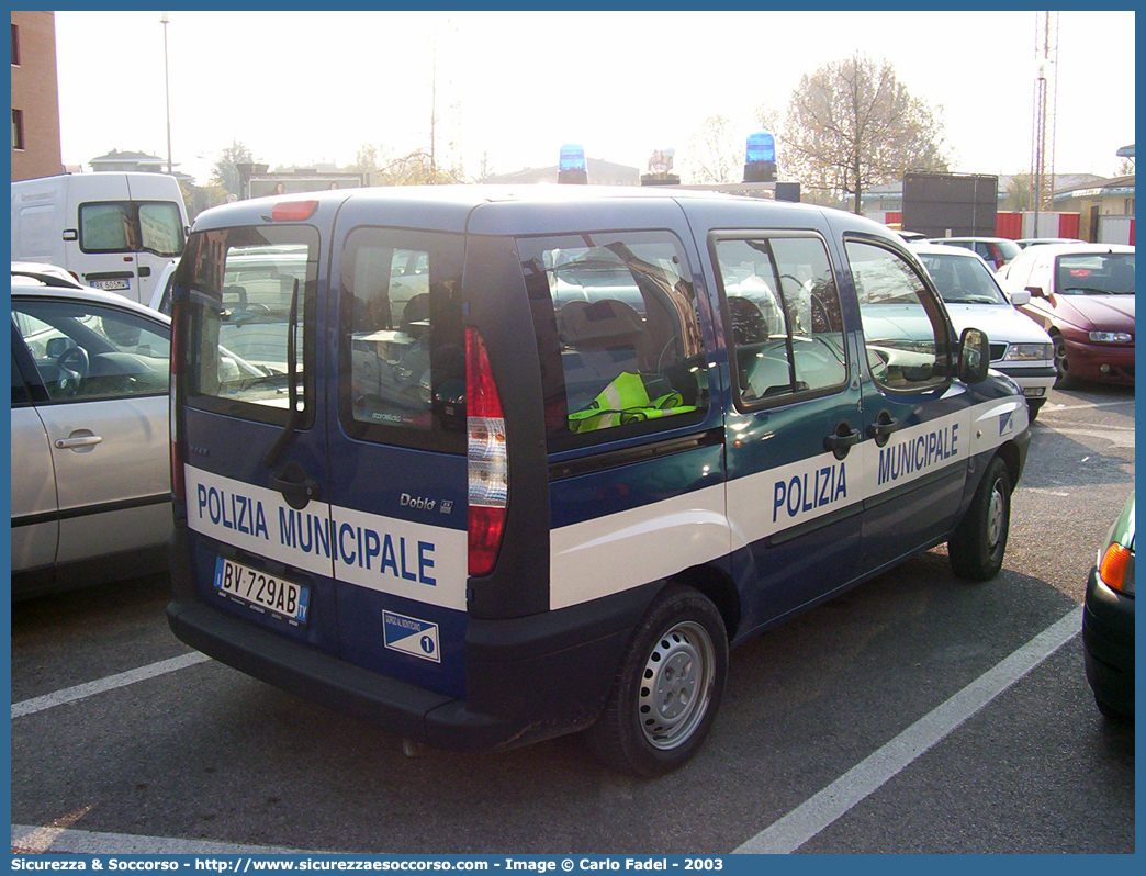 -
Polizia Municipale
Comune di Gorgo al Monticano
Fiat Doblò I serie
Parole chiave: PL;P.L.;PM;P.M.;Polizia;Locale;Municipale;Gorgo;al;Monticano;Fiat;Doblò