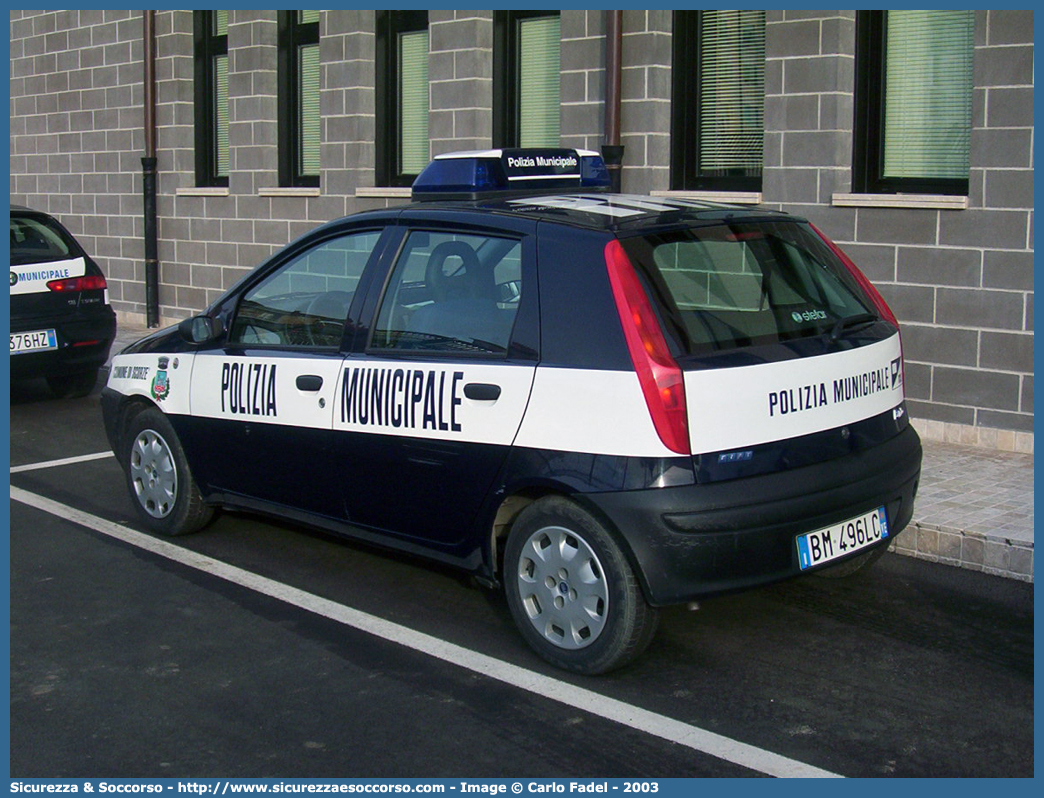 -
Polizia Locale
Comune di Scorzè
Fiat Punto II serie
Parole chiave: PL;P.L.;PM;P.M.;Polizia;Locale;Municipale;Scorzè;Fiat;Punto