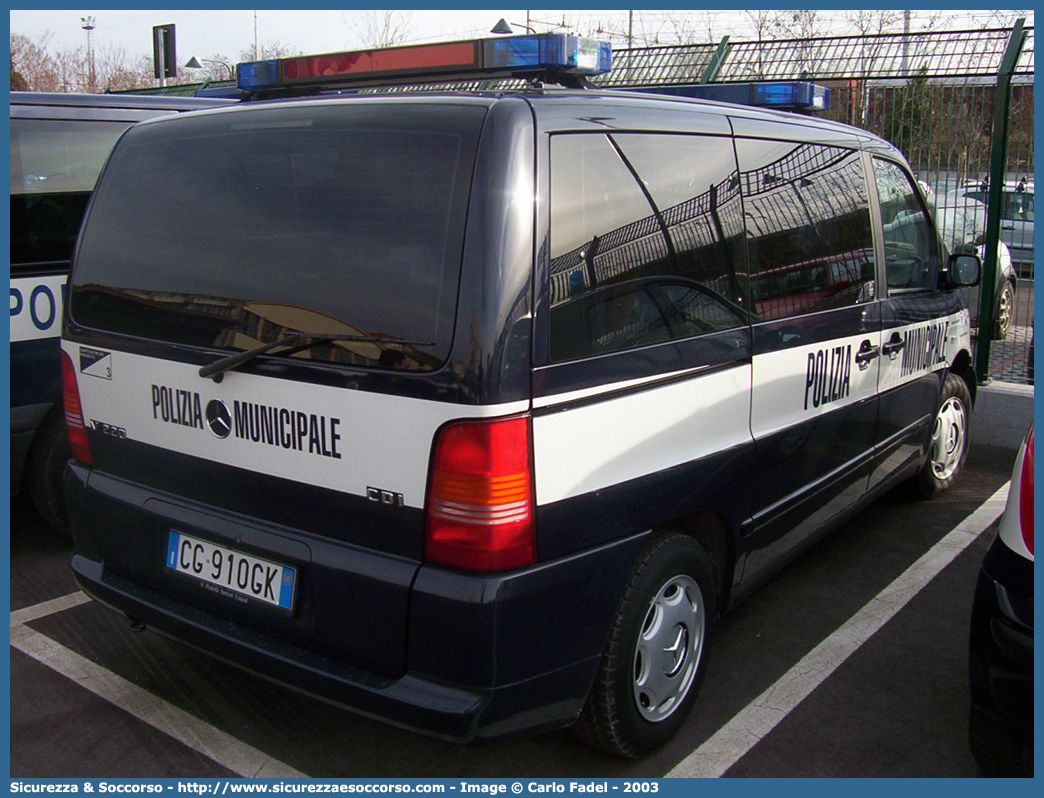 -
Polizia Municipale
Comune di Roncade
Mercedes Benz Classe V I serie
Parole chiave: PL;P.L.;PM;P.M.;Polizia;Locale;Municipale;Roncade;Mercedes;Benz;Classe;V