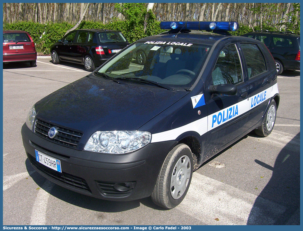 -
Polizia Locale
Comune di Mira
Fiat Punto III serie
Parole chiave: PL;P.L.;PM;P.M.;Polizia;Locale;Municipale;Mira;Fiat;Punto