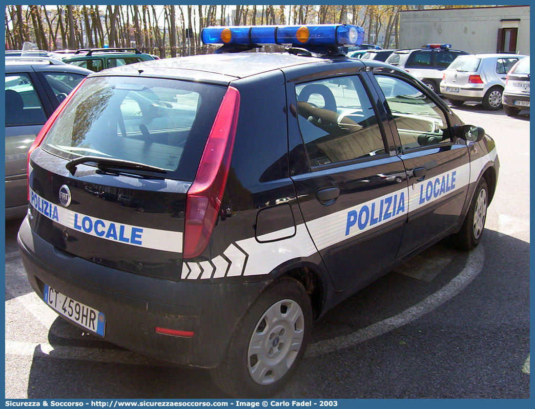 -
Polizia Locale
Comune di Mira
Fiat Punto III serie
Parole chiave: PL;P.L.;PM;P.M.;Polizia;Locale;Municipale;Mira;Fiat;Punto