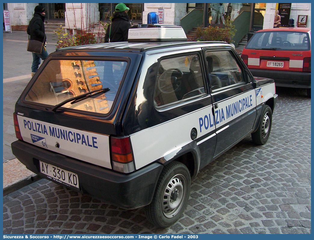 -
Polizia Municipale
Comune di Follina
Fiat Panda 4x4 II serie
Parole chiave: PL;P.L.;PM;P.M.;Polizia;Locale;Municipale;Follina;Fiat;Panda;4x4