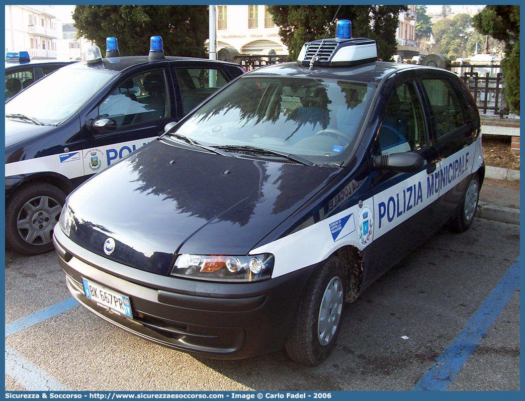 -
Polizia Municipale
Comune di Cappella Maggiore
Fiat Punto II serie
Parole chiave: PL;P.L.;PM;P.M.;Polizia;Locale;Municipale;Cappella;Maggiore;Fiat;Punto