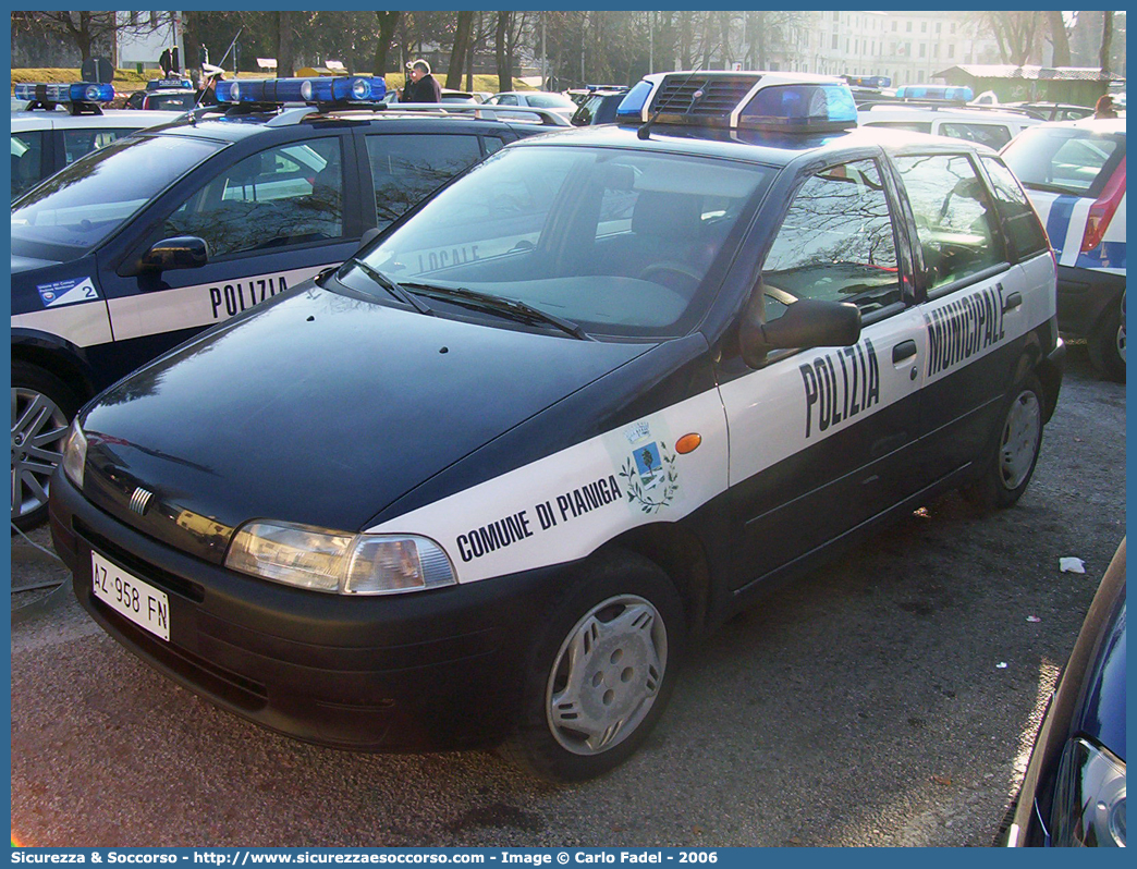 -
Polizia Municipale
Comune di Pianiga
Fiat Punto I serie
Parole chiave: PL;P.L.;PM;P.M.;Polizia;Locale;Municipale;Pianiga;Fiat;Punto