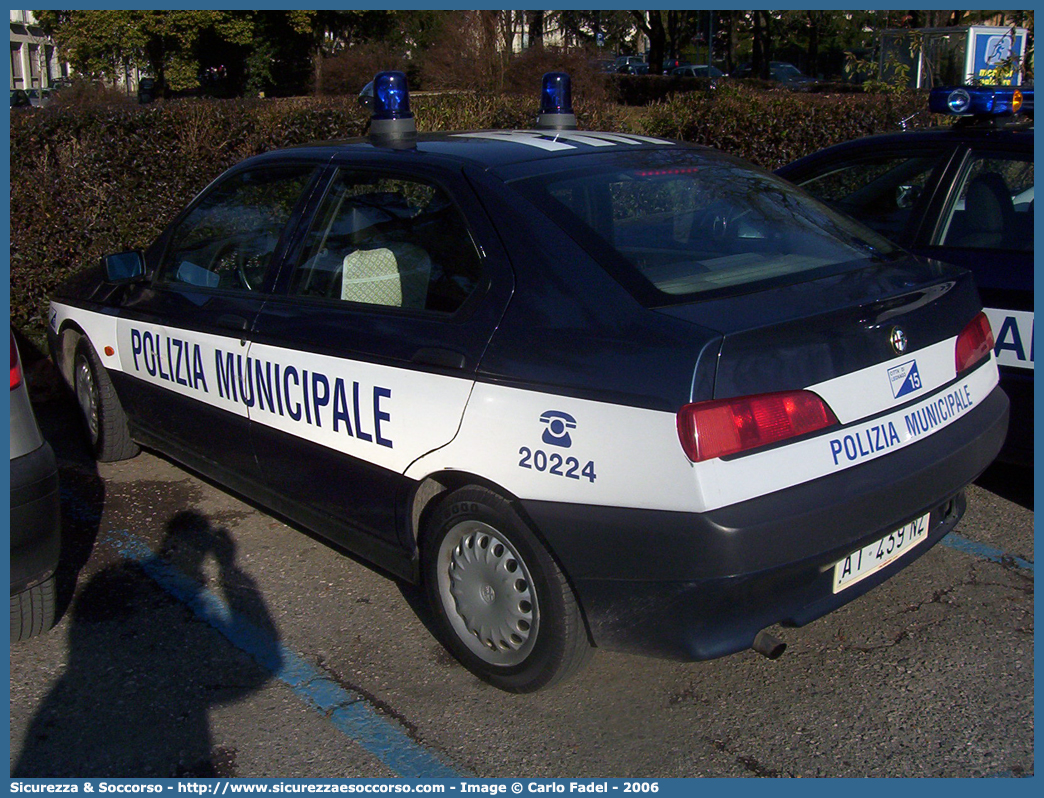 -
Polizia Municipale
Comune di Legnago
Alfa Romeo 146
Parole chiave: PL;P.L.;PM;P.M.;Polizia;Locale;Municipale;Legnago;Alfa;Romeo;146