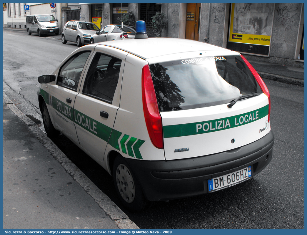 -
Polizia Locale
Comune di Monza
Fiat Punto II serie
Parole chiave: PL;P.L.;PM;P.M.;Polizia;Locale;Municipale;Monza;Fiat;Punto