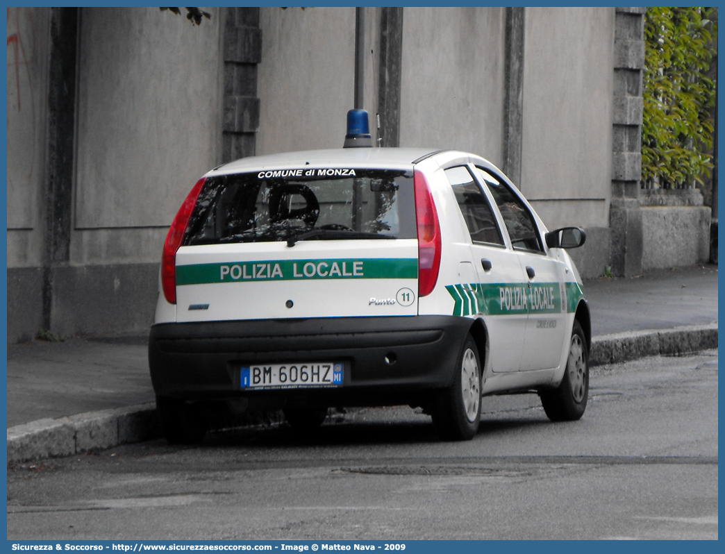 -
Polizia Locale
Comune di Monza
Fiat Punto II serie
Parole chiave: PL;P.L.;PM;P.M.;Polizia;Locale;Municipale;Monza;Fiat;Punto