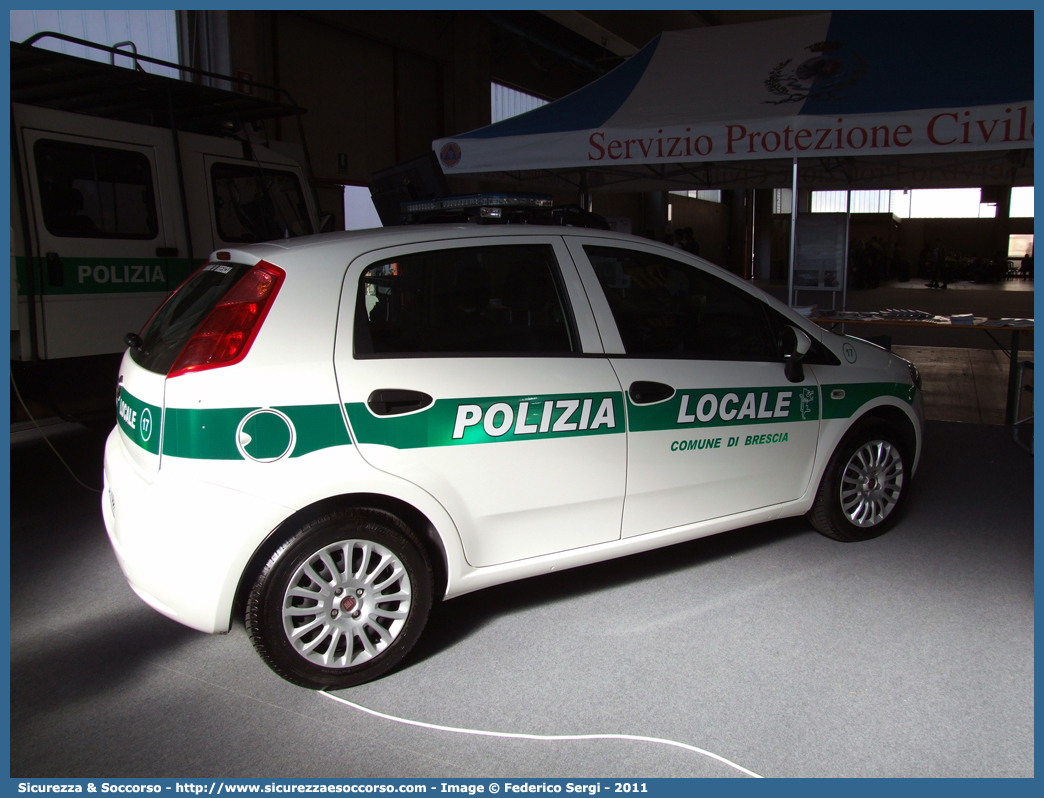 -
Polizia Locale
Comune di Brescia
Fiat Grande Punto
Allestitore OVT S.r.l.
Parole chiave: PL;P.L.;PM;P.M.;Polizia;Locale;Municipale;Brescia;Fiat;Grande;Punto;OVT