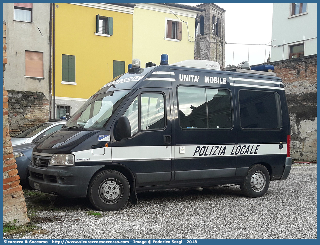 -
Polizia Locale
Comune di Este
Fiat Ducato II serie restyling
Allestitore Bertazzoni S.r.l.
Parole chiave: PL;P.L.;Polizia;Locale;Municipale;Este;Fiat;Ducato;Bertazzoni