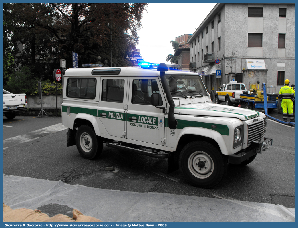 -
Polizia Locale
Comune di Monza
Land Rover Defender 110
Parole chiave: PL;P.L.;PM;P.M.;Polizia;Locale;Municipale;Monza;Land;Rover;Defender;110