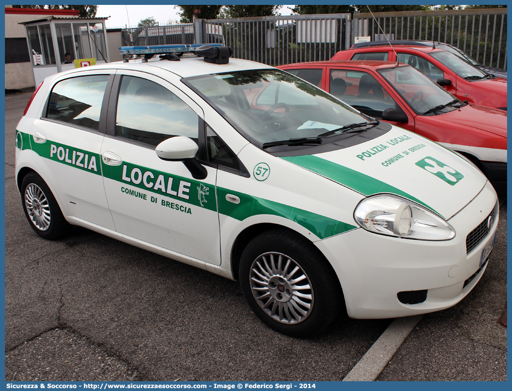 -
Polizia Locale
Comune di Brescia
Fiat Grande Punto
Allestitore OVT S.r.l.
Parole chiave: PL;P.L.;PM;P.M.;Polizia;Locale;Municipale;Brescia;Fiat;Grande;Punto;OVT