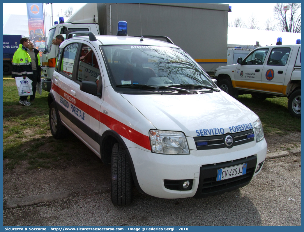 634
Regione Veneto
Servizio Forestale Regionale
Fiat Nuova Panda 4x4 I serie restyling
Antincendio
Parole chiave: Regione;Veneto;Servizio;Forestale;Regionale;Fiat;Nuova;Panda;4x4;Antincendio