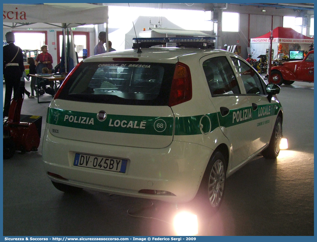 -
Polizia Locale
Comune di Brescia
Fiat Grande Punto
Allestitore OVT S.r.l.
Parole chiave: PL;P.L.;PM;P.M.;Polizia;Locale;Municipale;Brescia;Fiat;Grande;Punto;OVT