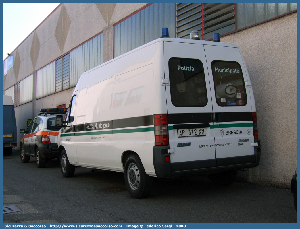 -
Polizia Municipale
Comune di Brescia
Fiat Ducato II serie
Parole chiave: PL;P.L.;PM;P.M.;Polizia;Locale;Municipale;Brescia;Fiat;Ducato