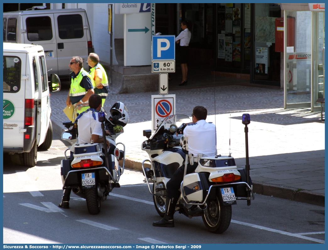 Polizia Locale YA2656 e YA2663
Polizia Locale
Comune di Venezia
Bmw R850RT I serie
Parole chiave: PL;PM;P.L.;P.M.;Polizia;Locale;Municipale;Venezia;Bmw;R;850;RT;R850RT