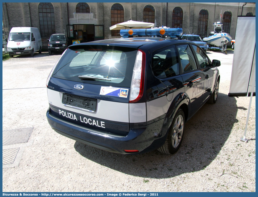 -
Polizia Locale
Comune di San Vendemiano
Ford Focus Style Wagon I serie
Allestitore DAL BO Mobility S.r.l.
Parole chiave: PL;P.L.;PM;P.M.;Polizia;Locale;Municipale;San;Vendemiano;Ford;Focus;Style;Wagon;Dal Bo