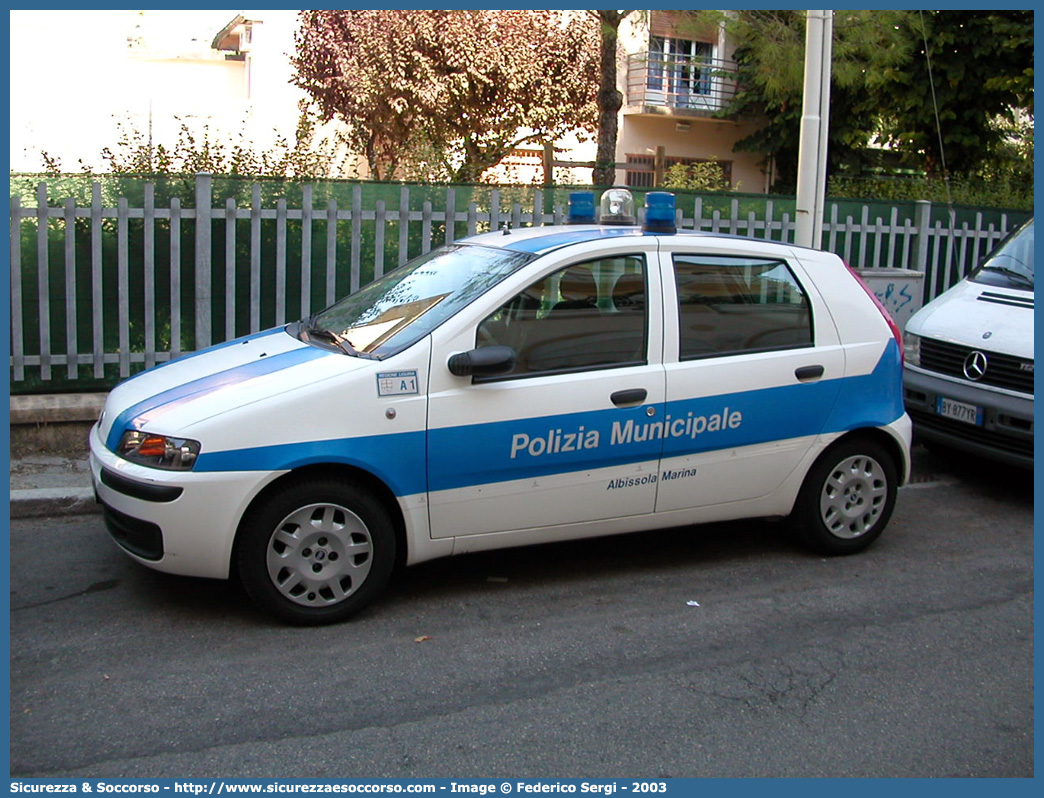 -
Polizia Municipale
Comune di Albissola Marina
Fiat Punto II serie
Parole chiave: PL;P.L.;PM;P.M.;Polizia;Locale;Municipale;Albissola Marina;Fiat;Punto